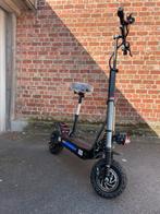 Trotinette électrique Extrem 60V28ah 5600W 100km/h 120km aut, Fietsen en Brommers, Steps, Ophalen, Zo goed als nieuw