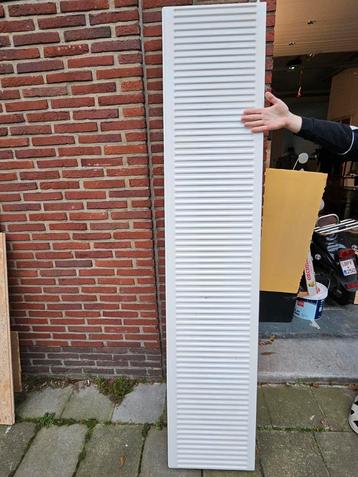 Grote horizontale radiator als nieuw   disponible aux enchères