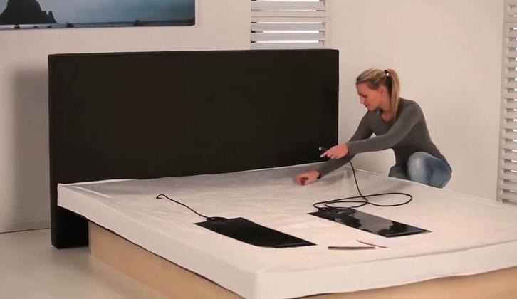 Matelas a eau Vivera 180x220, sacs et chauffage individuels, Maison & Meubles, Chambre à coucher | Waterbedden, Comme neuf, Enlèvement