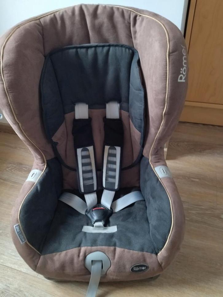 Autostoel Römer 9 - 18kg, Enfants & Bébés, Sièges auto, Utilisé, Romer, 9 à 18 kg, Ceinture de sécurité ou Isofix, Mode veille