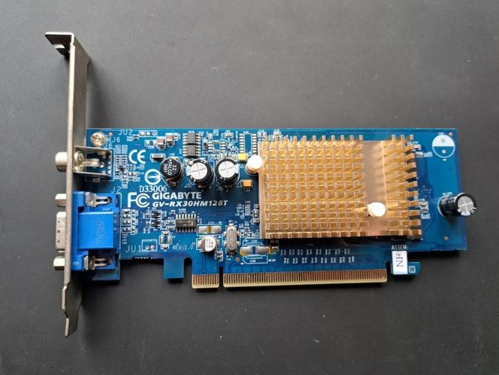 -=WaW=- PCIe VGA Adapter ! GigaByte), Computers en Software, Videokaarten, Gebruikt, AMD, PCI-Express 4.0, GDDR, Tv-Out, VGA, Ophalen of Verzenden