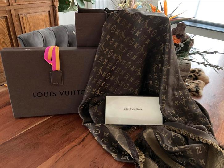 Louis Vuitton shine sjawl monogram, Handtassen en Accessoires, Overige Accessoires, Gebruikt, Ophalen of Verzenden