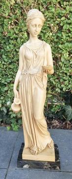 Beeld Griekse Godin van de jeugd "Hebe" (Dia of Ganymede), Antiek en Kunst, Kunst | Beelden en Houtsnijwerken, Ophalen of Verzenden