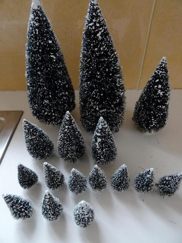 Assortiment sapins décor village de Noël, Diversen, Kerst, Nieuw, Ophalen