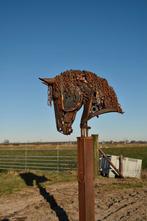 Paarden hoofd ijzersculptuur 193 cm hoog, Nieuw, Ophalen of Verzenden, Metaal, Dierenbeeld