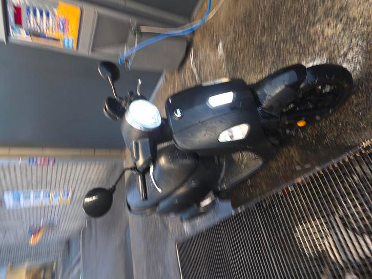 SYM FIDDLE 4, KLASSE A TOP CONDITE ZEER GOEDE CONDITE, Fietsen en Brommers, Scooters | SYM, Zo goed als nieuw, Fiddle, Benzine