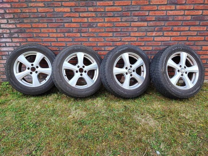 HYUNDAI velgen 17" velgen + banden 225/60ZR17  (5x114,3), Auto-onderdelen, Banden en Velgen, Banden en Velgen, Winterbanden, 17 inch