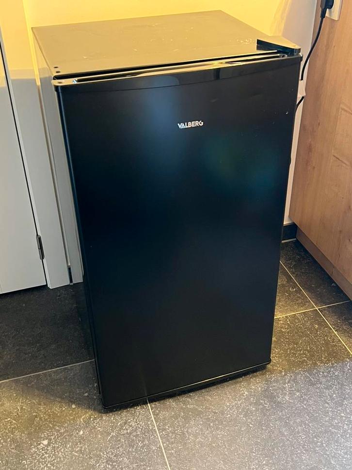 Kleine frigo, Elektronische apparatuur, Koelkasten en IJskasten, Zo goed als nieuw, Met vriesvak, 75 tot 100 liter, 85 tot 120 cm