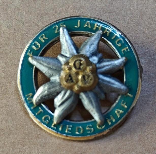 25 jaar EDELWEISS PIN, Antiek en Kunst, Antiek | Email, Ophalen of Verzenden