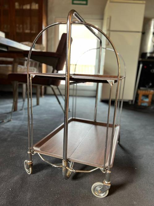 Bremshey Dinett Opvouwbare Trolley Gerlinol Walnoot, Huis en Inrichting, Tafels | Bijzettafels, Gebruikt, Vierkant, 60 cm of meer