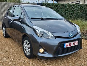 Toyota yaris 1.5 hybride  / 55 kw / GPS _CAMERA /garantie !!