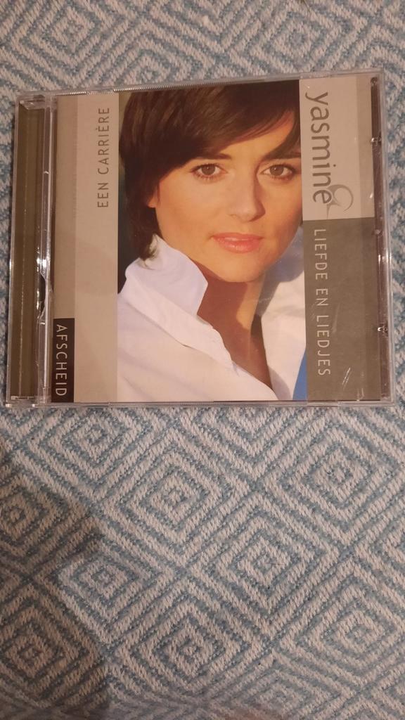 YASMINE Liefde en liedjes - Een carrière (cd), Cd's en Dvd's, Cd's | Nederlandstalig, Zo goed als nieuw, Pop, Ophalen of Verzenden