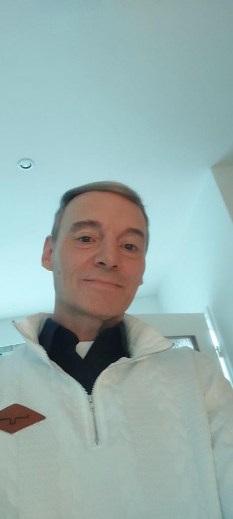 Spécialiste de l’entretien,nettoyage, voiture etc 0496 07 52, Bricolage & Construction, Enlèvement ou Envoi