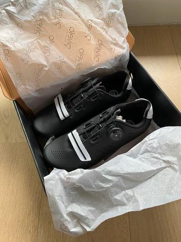 Nieuwe fietsschoenen maat 40 beschikbaar voor biedingen