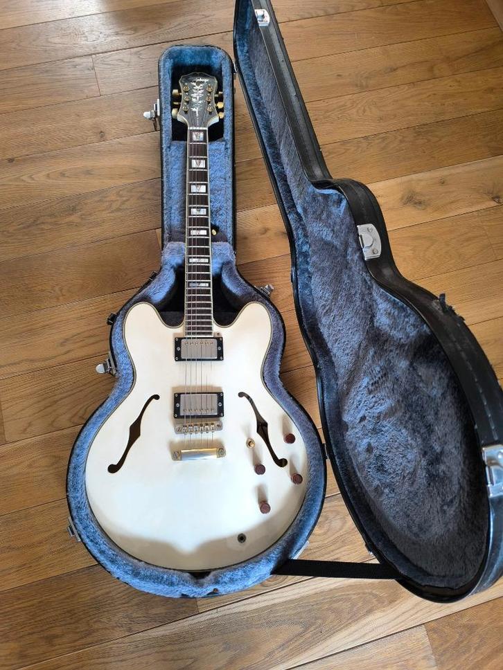 Epiphone Sheraton II, Muziek en Instrumenten, Snaarinstrumenten | Gitaren | Elektrisch, Zo goed als nieuw, Semi-solid body, Epiphone