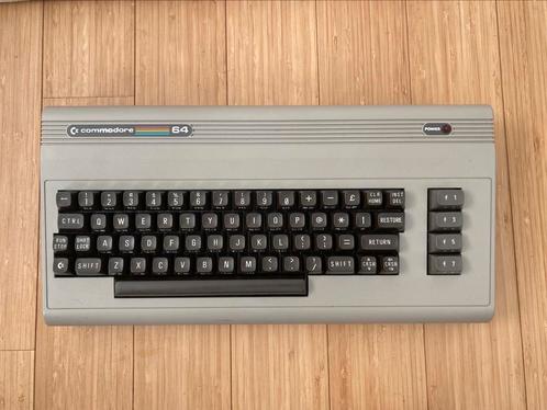 Commodore 64 - Fonctionnel, tres peu utilisé, non jauni, Informatique & Logiciels, Ordinateurs Vintage, Enlèvement