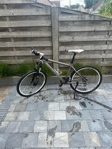 Mountainbike beschikbaar voor biedingen