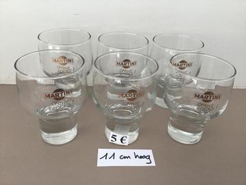 20 tal setjes van 6 gelijke aperitief glazen beschikbaar voor biedingen