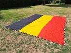 Grote Belgische vlag te geef 1€, Diversen, Vlaggen en Wimpels, Ophalen of Verzenden, Gebruikt