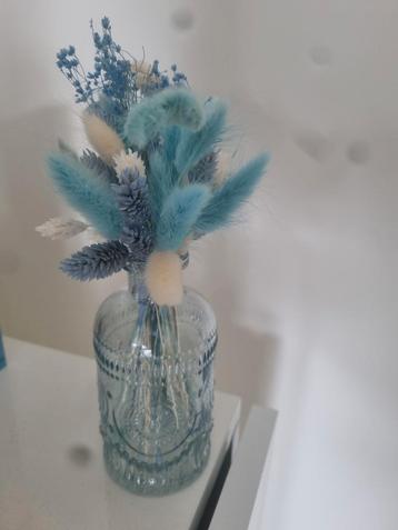 Vaasjes droogbloemen  beschikbaar voor biedingen