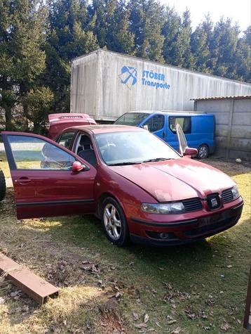 Seat Toledo 1.8 benzine beschikbaar voor biedingen