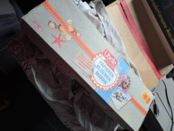 Knutselen papieren bloemen maken beschikbaar voor biedingen