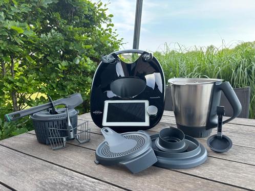 Thermomix TM6 black avec garantie, Elektronische apparatuur, Keukenmixers, Gebruikt, 1 tot 2 liter, 3 snelheden of meer, Vaatwasserbestendig