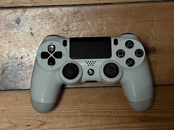 Manette ps4 blanche a vendre beschikbaar voor biedingen