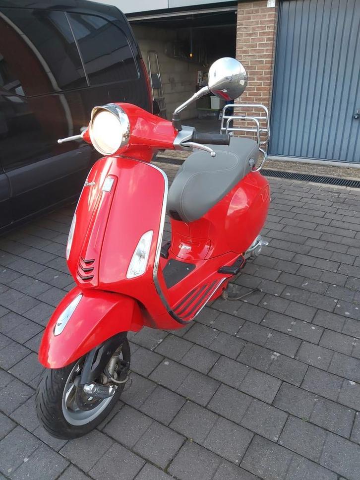 Scooter vespa, Fietsen en Brommers, Scooters | Vespa, Zo goed als nieuw, Ophalen of Verzenden