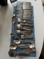 Keltum zwaar verzilverd bestekcassette incl kaas-en botermes, Ophalen