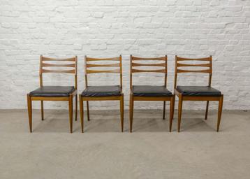 Vintage design set v 4 Scandinavische teak eetkamerstoelen beschikbaar voor biedingen