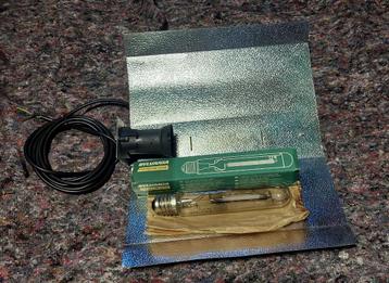 Ballast + 2 ampoules de floraison 250W + Support réflecteur beschikbaar voor biedingen