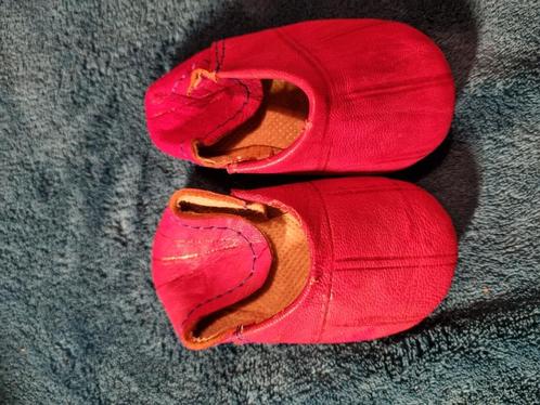 Nieuwe lederen Marokkaanse kinderslofjes, Kinderen en Baby's, Kinderkleding | Schoenen en Sokken, Nieuw, Ophalen of Verzenden