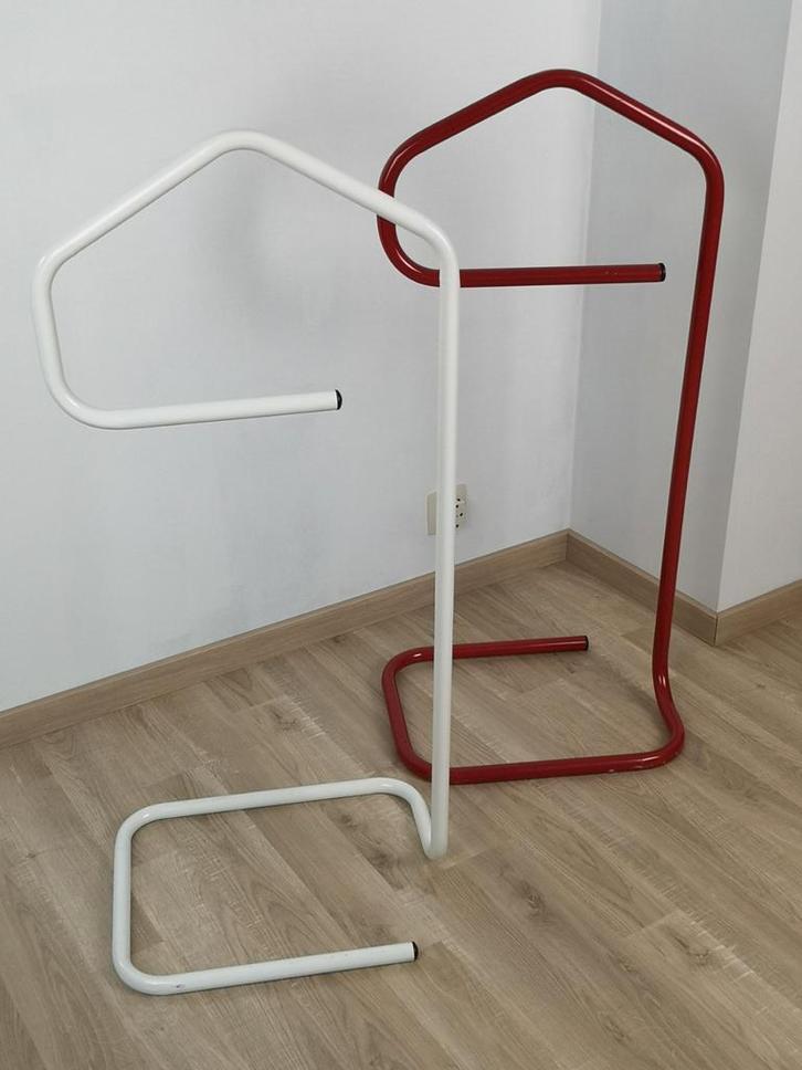 2 Dressboys ontwerp van Niels Gammelgaard., Huis en Inrichting, Kasten | Overige, Ophalen of Verzenden