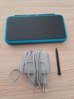 Nintendo 2 ds XL zwart/turkoois + mario kart 7 + oplader, Games en Spelcomputers, Games | Nintendo 2DS en 3DS, Zo goed als nieuw