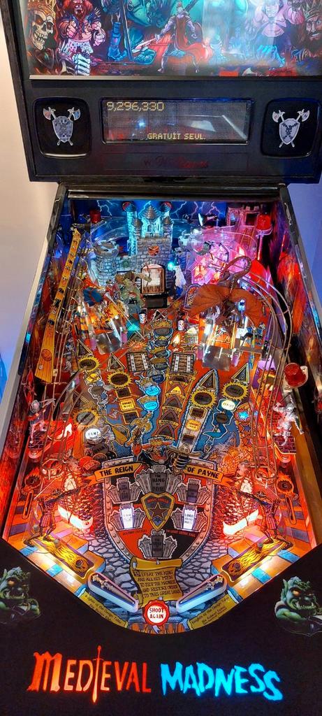 Williams Medieval Madness (1997), Verzamelen, Automaten | Flipperkasten, Zo goed als nieuw, Williams, Ophalen