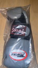 Twins boxing handschoenen 10oz 1:1, Sports & Fitness, Sports de combat & Self-défense, Neuf, Enlèvement, Protection pour arts martiaux