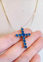 Collier en forme de croix bleue, Bijoux, Sacs & Beauté, Comme neuf, Bleu, Enlèvement ou Envoi