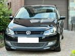 Volkswagen Polo 1.2i • NAVIGATIE • PARKEERSENSOREN • GEKEURD, Auto's, Voorwielaandrijving, Euro 5, Parkeersensor, 109 g/km