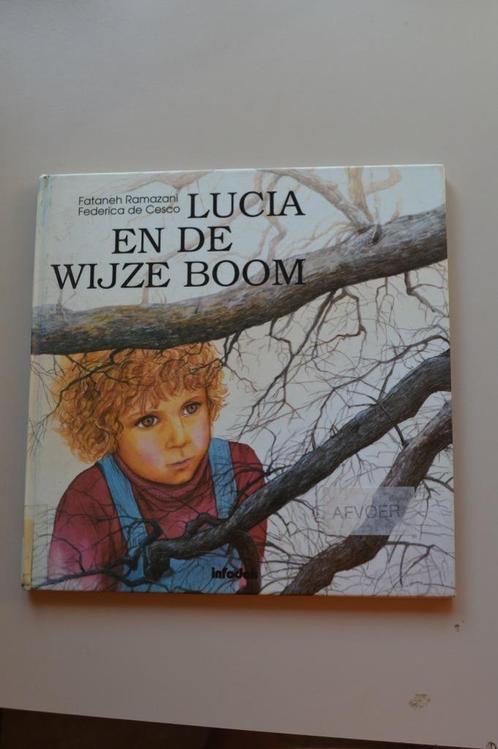 Lucia en de wijze boom - Fataneh Ramazani, Boeken, Kinderboeken | Jeugd | onder 10 jaar, Gelezen, Fictie algemeen, Ophalen of Verzenden