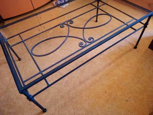Salontafel van smeedijzeren glas 121 x 71 x 46 cm, Huis en Inrichting, Tafels | Salontafels, Zo goed als nieuw, Vierkant, Ophalen