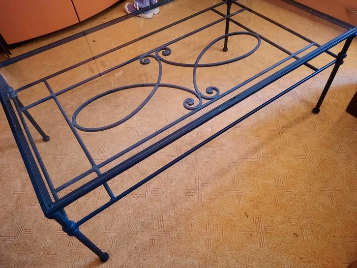 Salontafel van smeedijzeren glas 121 x 71 x 46 cm, Huis en Inrichting, Tafels | Salontafels, Zo goed als nieuw, Vierkant, Ophalen