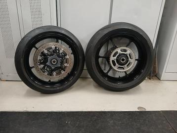 Set wielen velgen Suzuki GSXR 1000   2017-2024 beschikbaar voor biedingen