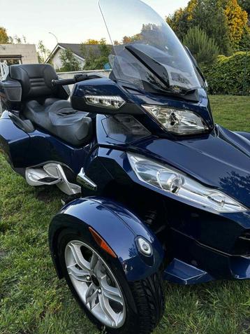 Can Am Spyder RT Techno Mag met rijbewijs B gereden worden. beschikbaar voor biedingen