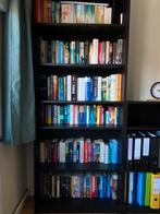 4 Mooi kast ( Met all boeken gratis ), Huis en Inrichting, Kasten | Boekenkasten, Ophalen, Zo goed als nieuw