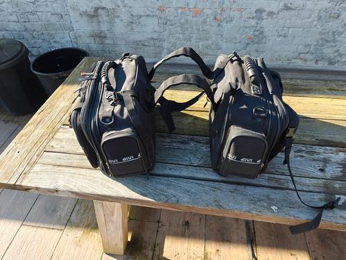 Zadeltassen GIVI, Motoren, Accessoires | Koffers en Tassen, Gebruikt, Ophalen