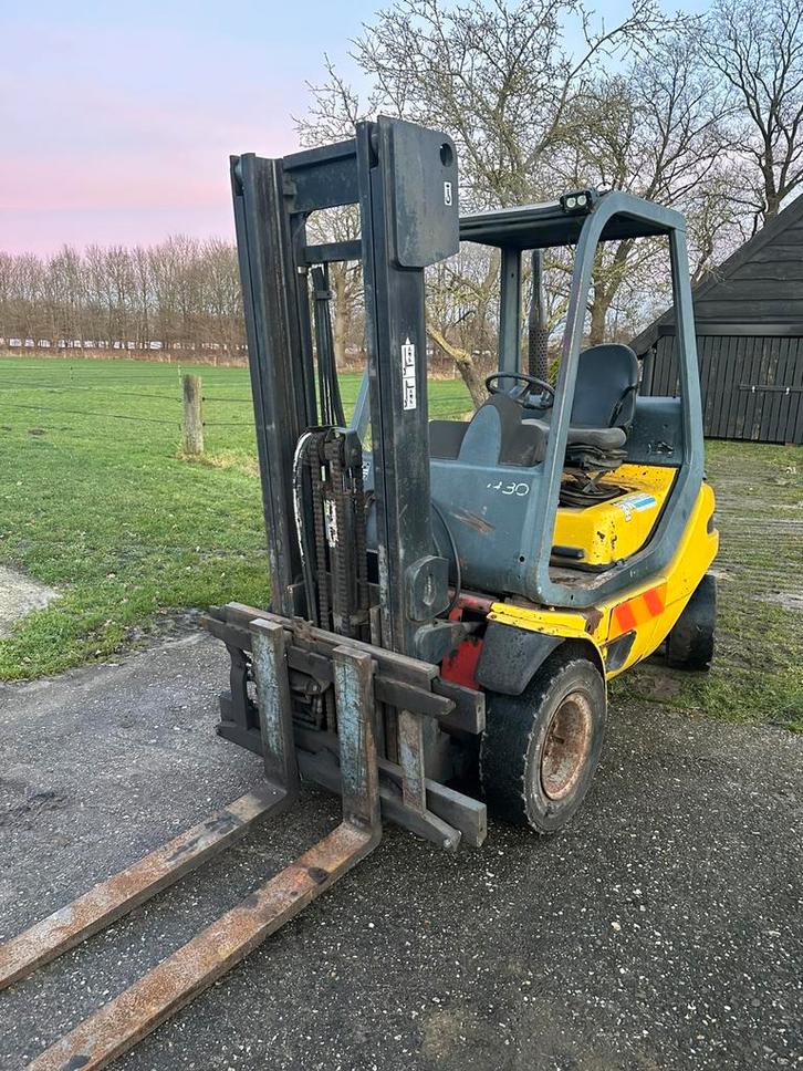 Linde h30t gas heftruck, Articles professionnels, Machines & Construction | Chariots élévateurs & Transport interne, Chariot élévateur