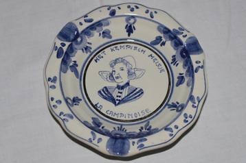 CENDRIER EN PORCELAINE  STYLE DELFT disponible aux enchères