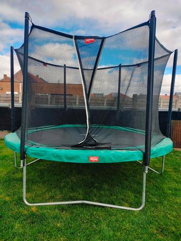Trampoline berg 330, Kinderen en Baby's, Speelgoed | Buiten | Trampolines, Ophalen, Zo goed als nieuw