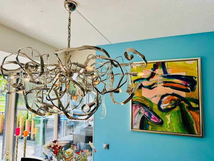 Brand van Egmond Delphinium kroonluchter 140 cm x 70 cm, Huis en Inrichting, Lampen | Kroonluchters, Zo goed als nieuw, Glas, Metaal